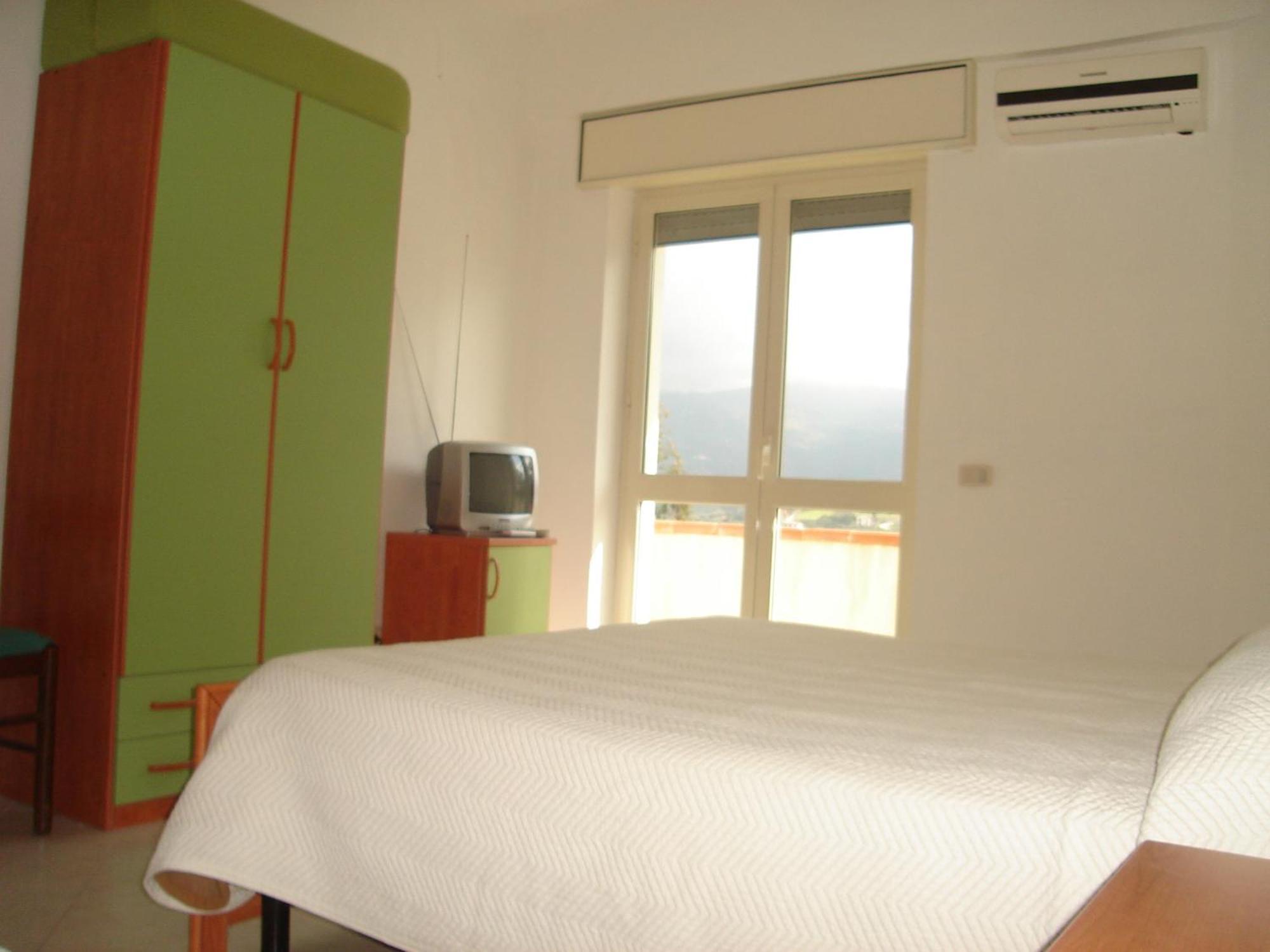 Hotel Eden Perdifumo Bagian luar foto
