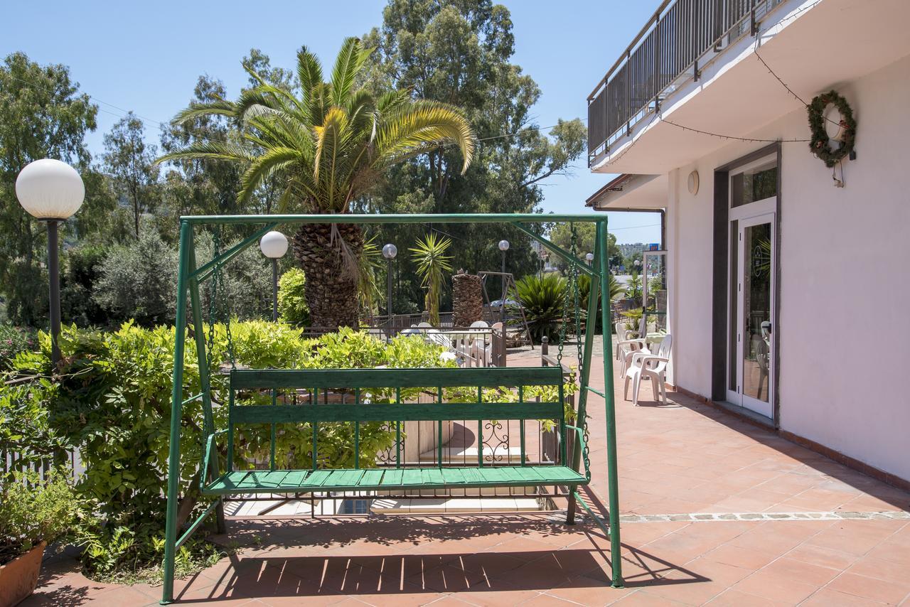 Hotel Eden Perdifumo Bagian luar foto