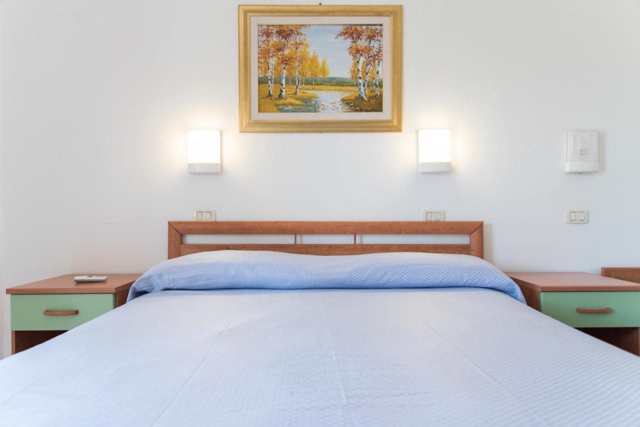 Hotel Eden Perdifumo Bagian luar foto