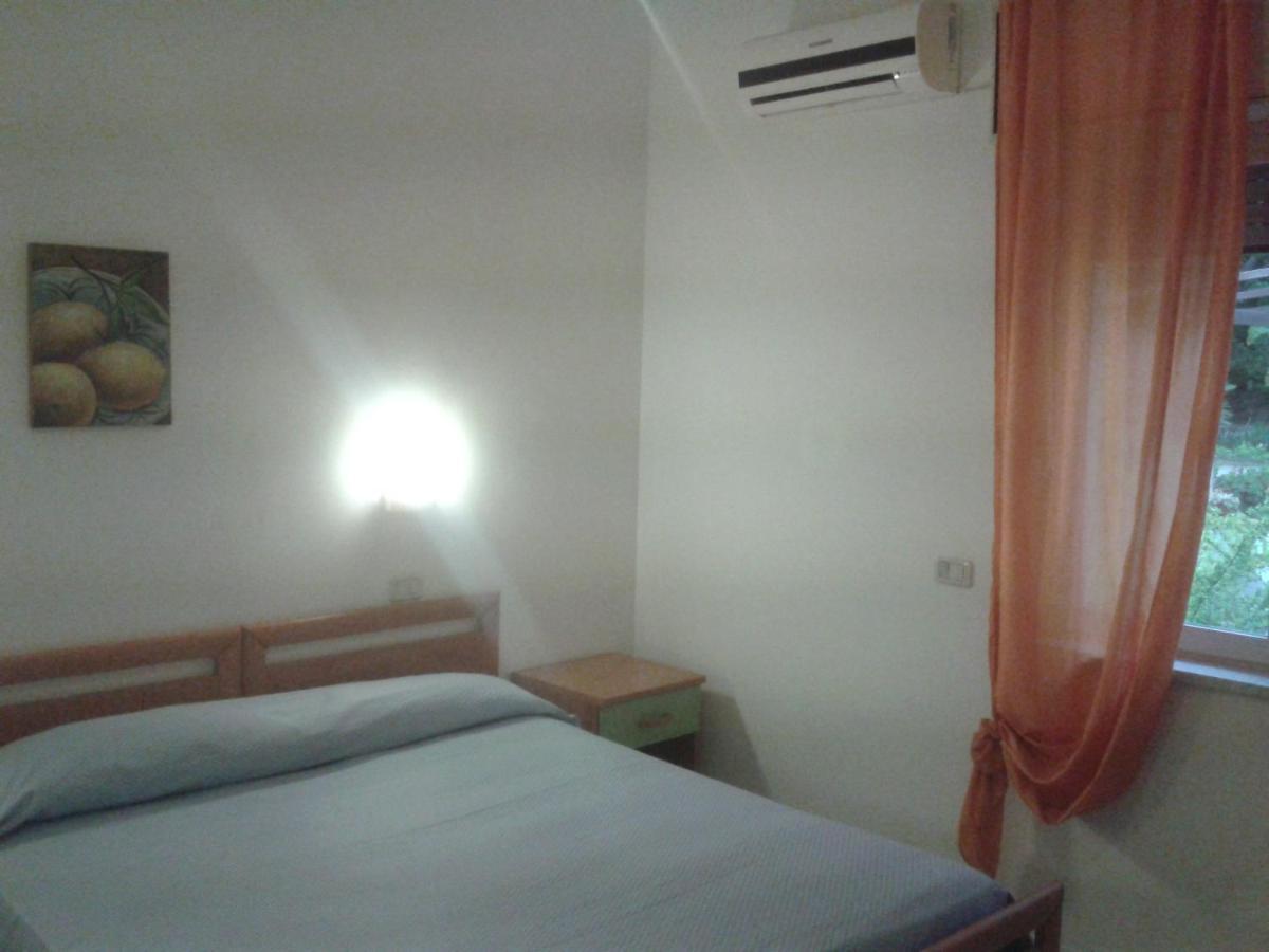 Hotel Eden Perdifumo Ruang foto